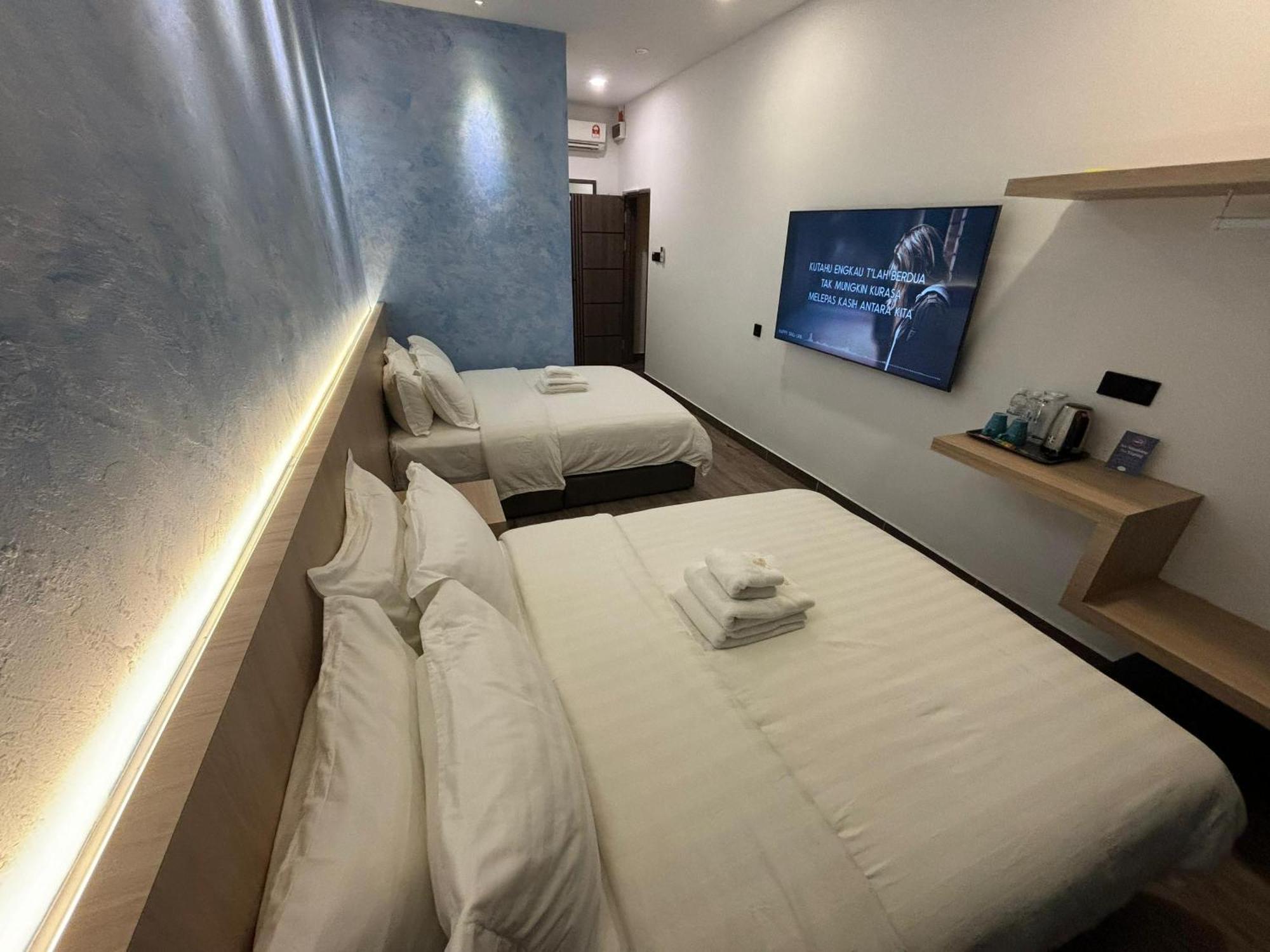 Red'S Hotel Бинтулу Экстерьер фото